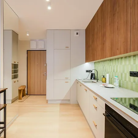 Apartament Rynek Jezycki Lavish *