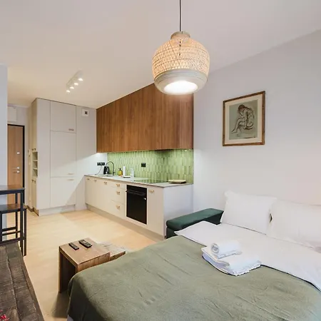 Apartment Rynek Jezycki Lavish Poznan