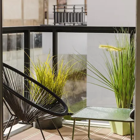 Apartament Rynek Jezycki Lavish *